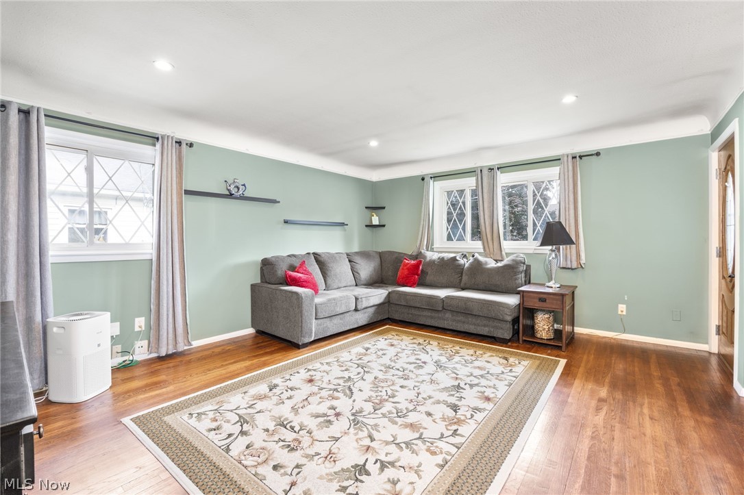 24880 Stephen Avenue Euclid OH 44123