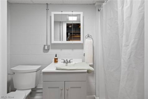 24880 Stephen Avenue Euclid OH 44123