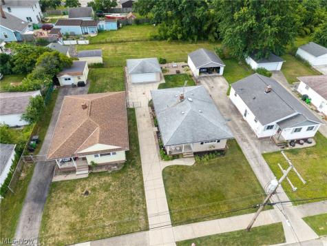 24880 Stephen Avenue Euclid OH 44123