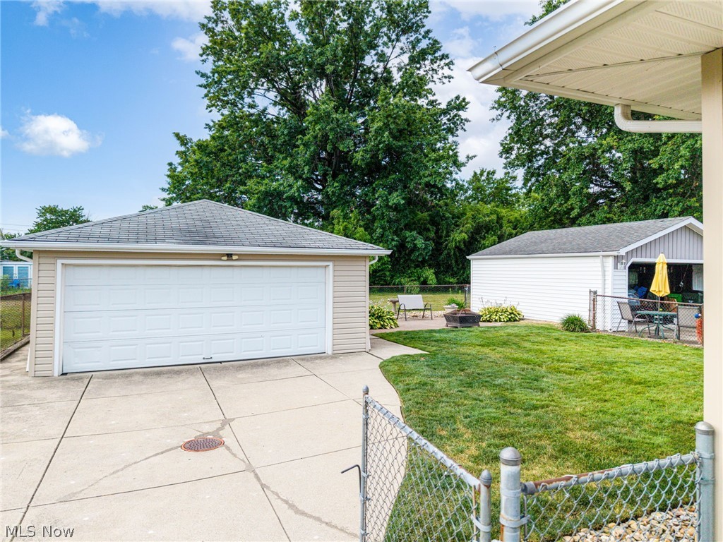 24880 Stephen Avenue Euclid OH 44123