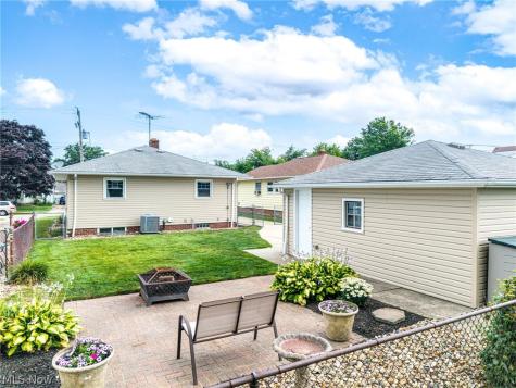 24880 Stephen Avenue Euclid OH 44123