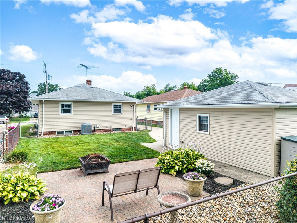 24880 Stephen Avenue Euclid OH 44123