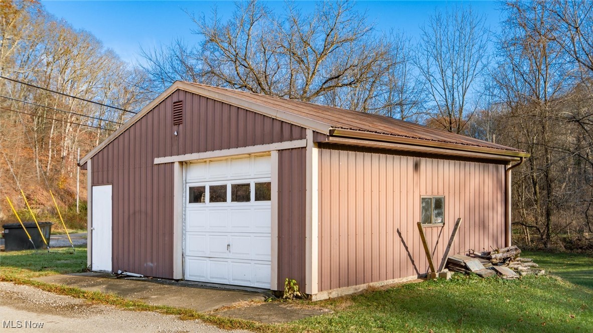 8755 Main Street SE Corning OH 43730