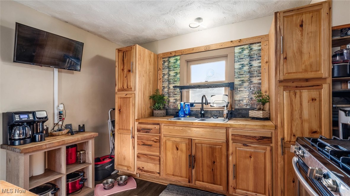 8755 Main Street SE Corning OH 43730