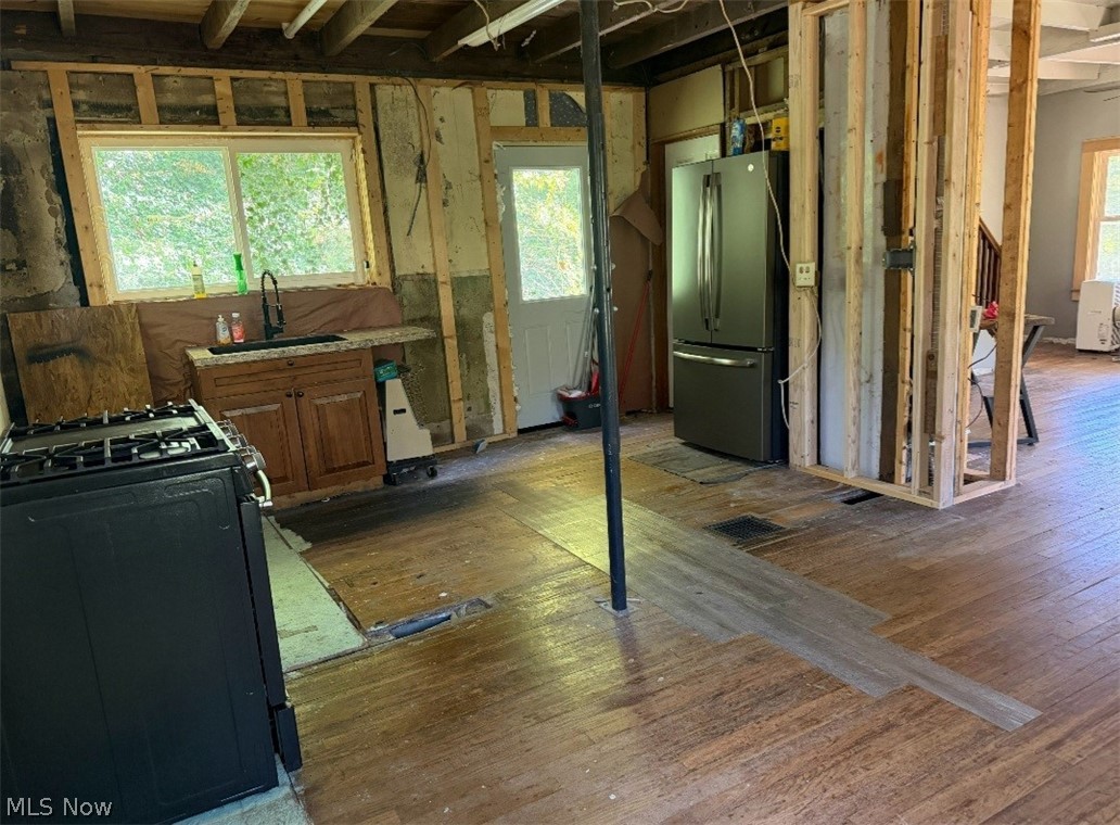 7090 State Route 45 North Bloomfield OH 44450