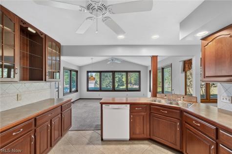 2935 Cherrywood Circle NW Massillon OH 44646