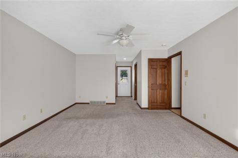 2935 Cherrywood Circle NW Massillon OH 44646