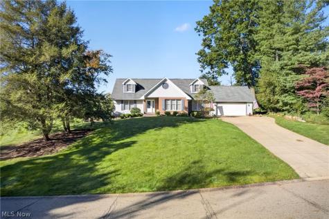 2935 Cherrywood Circle NW Massillon OH 44646