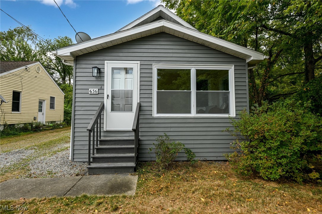 636 Flora Avenue Akron OH 44314