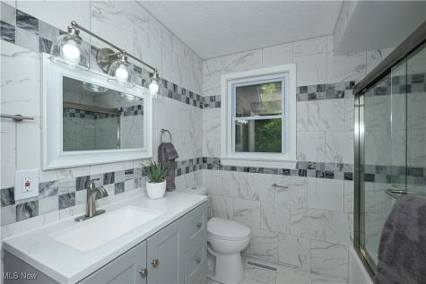 636 Flora Avenue Akron OH 44314