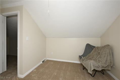 636 Flora Avenue Akron OH 44314