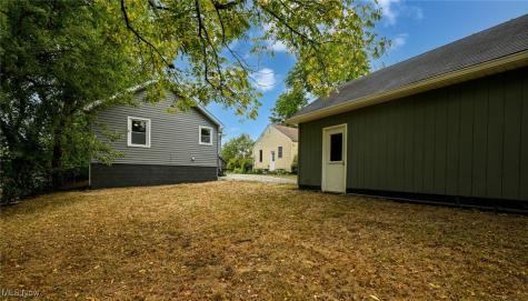 636 Flora Avenue Akron OH 44314