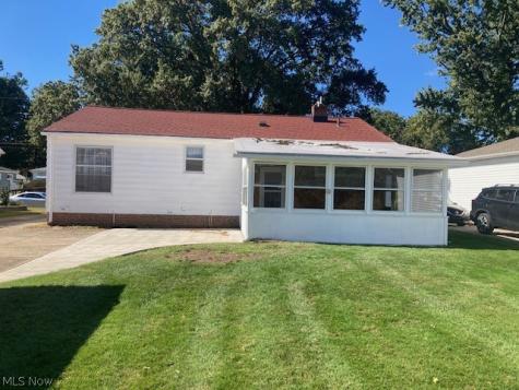 6413 Anita Drive Parma Heights OH 44130