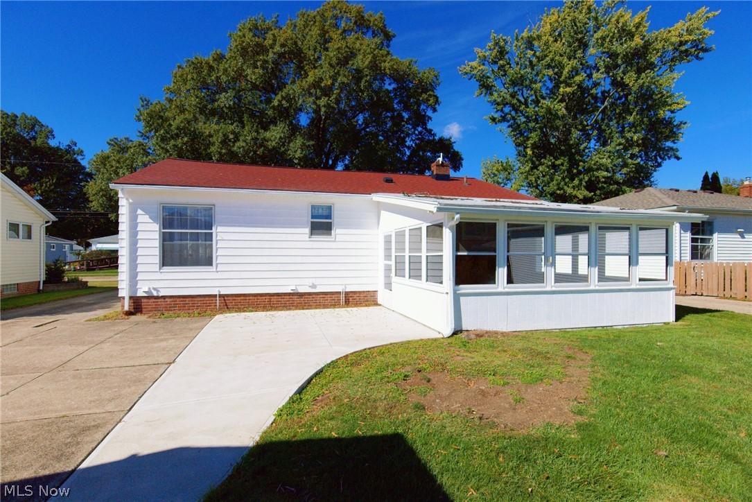6413 Anita Drive Parma Heights OH 44130