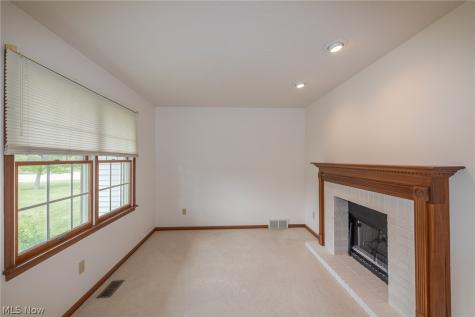 3233 Bramblewood Way Avon OH 44011