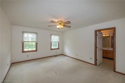 3233 Bramblewood Way Avon OH 44011