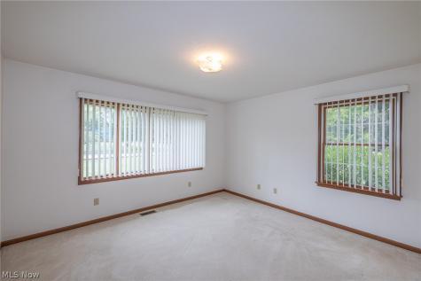 3233 Bramblewood Way Avon OH 44011