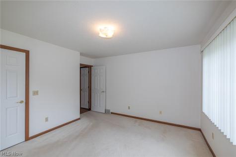 3233 Bramblewood Way Avon OH 44011