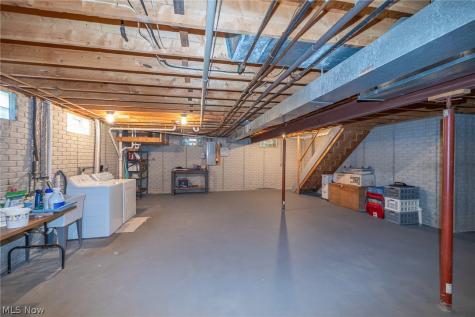 3233 Bramblewood Way Avon OH 44011