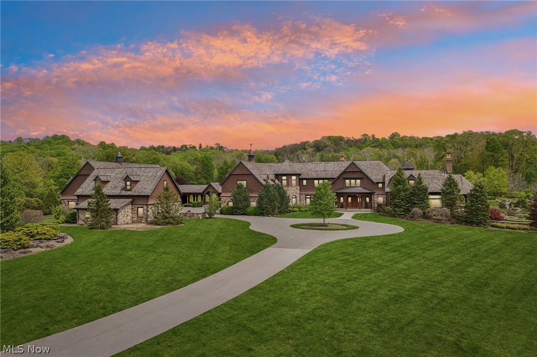 Hunting Valley OH, 2875 Chagrin River Road