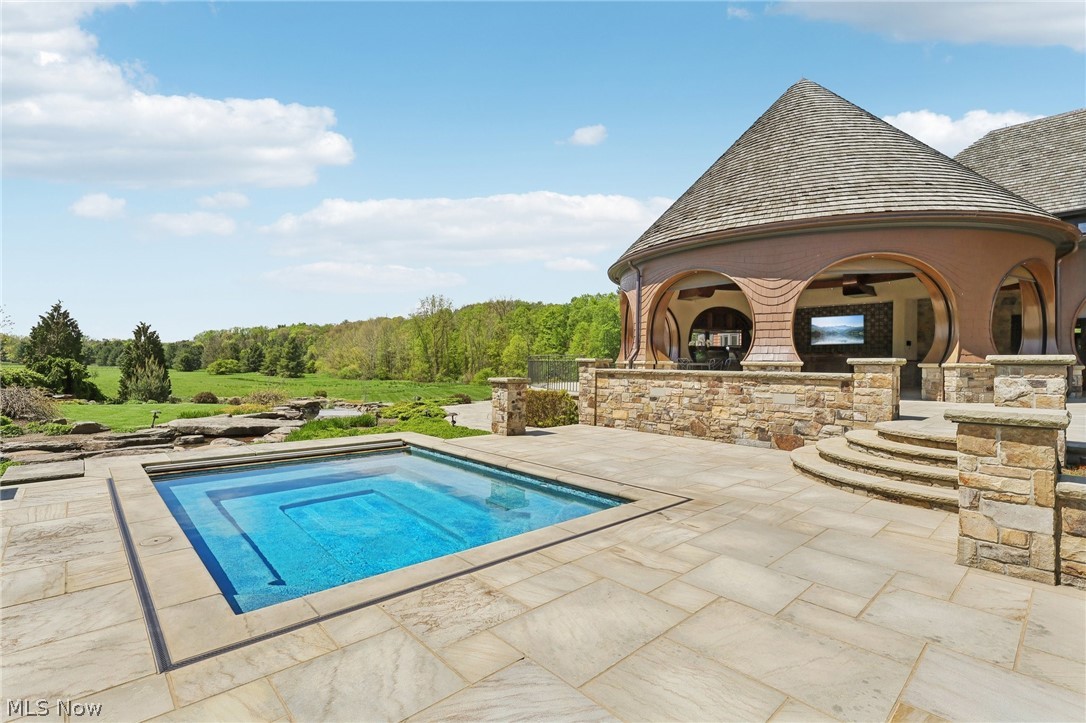 2875 Chagrin River Road Hunting Valley OH 44022