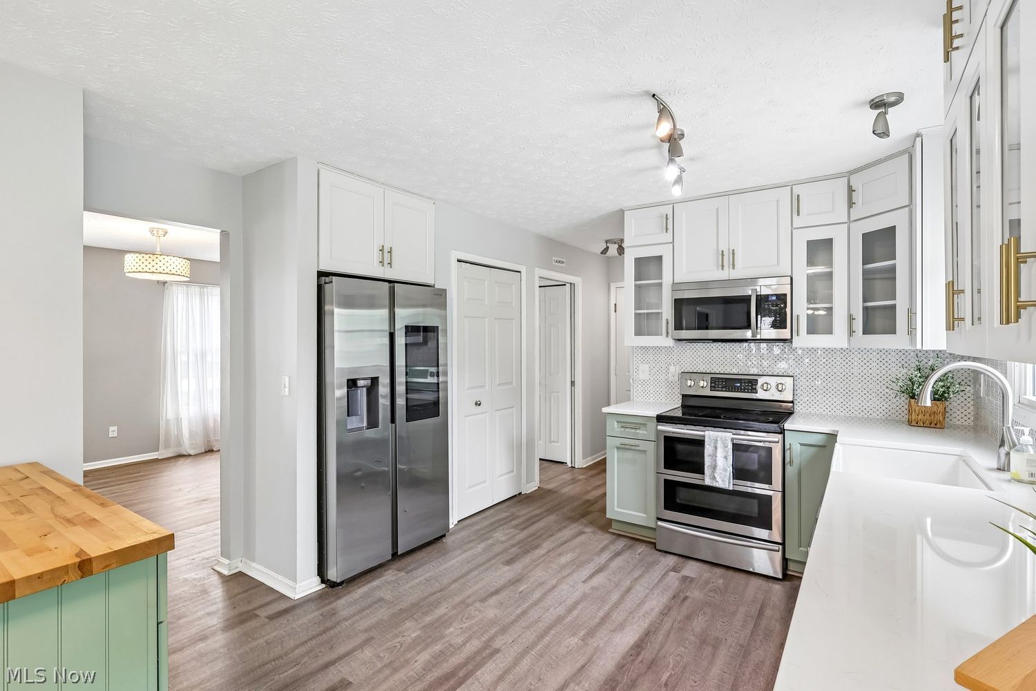 634 Marbrook Lane Avon Lake OH 44012
