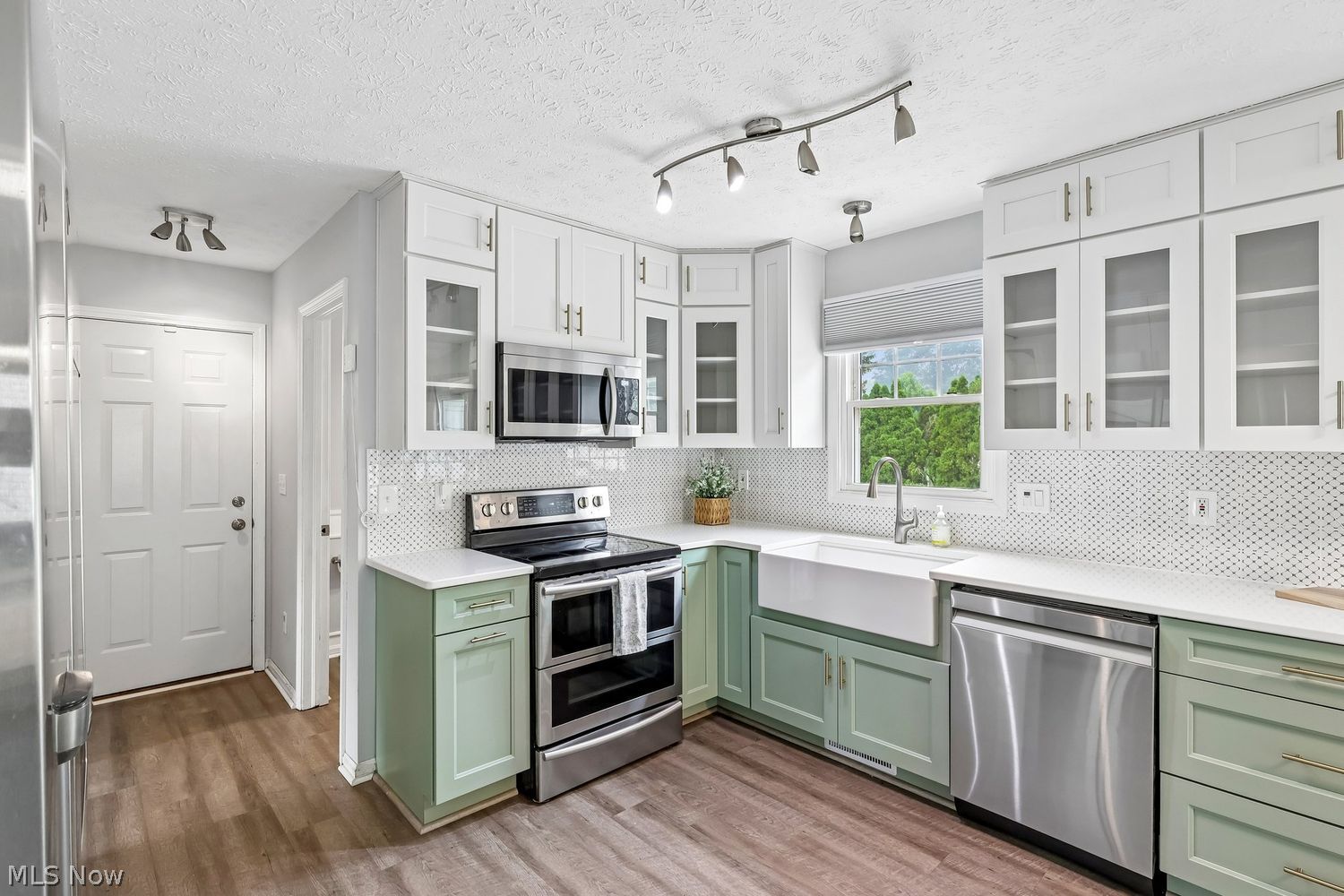 634 Marbrook Lane Avon Lake OH 44012
