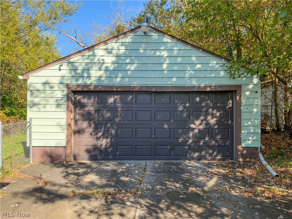 174 Gordon Avenue Campbell OH 44405