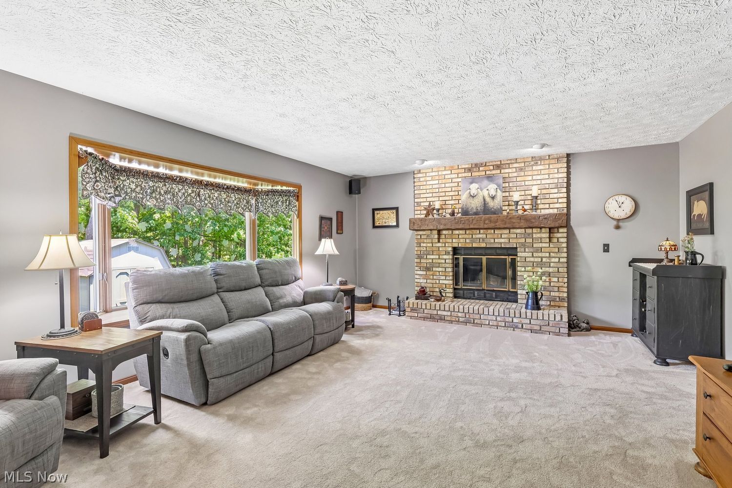 19585 Castletown Drive Strongsville OH 44136