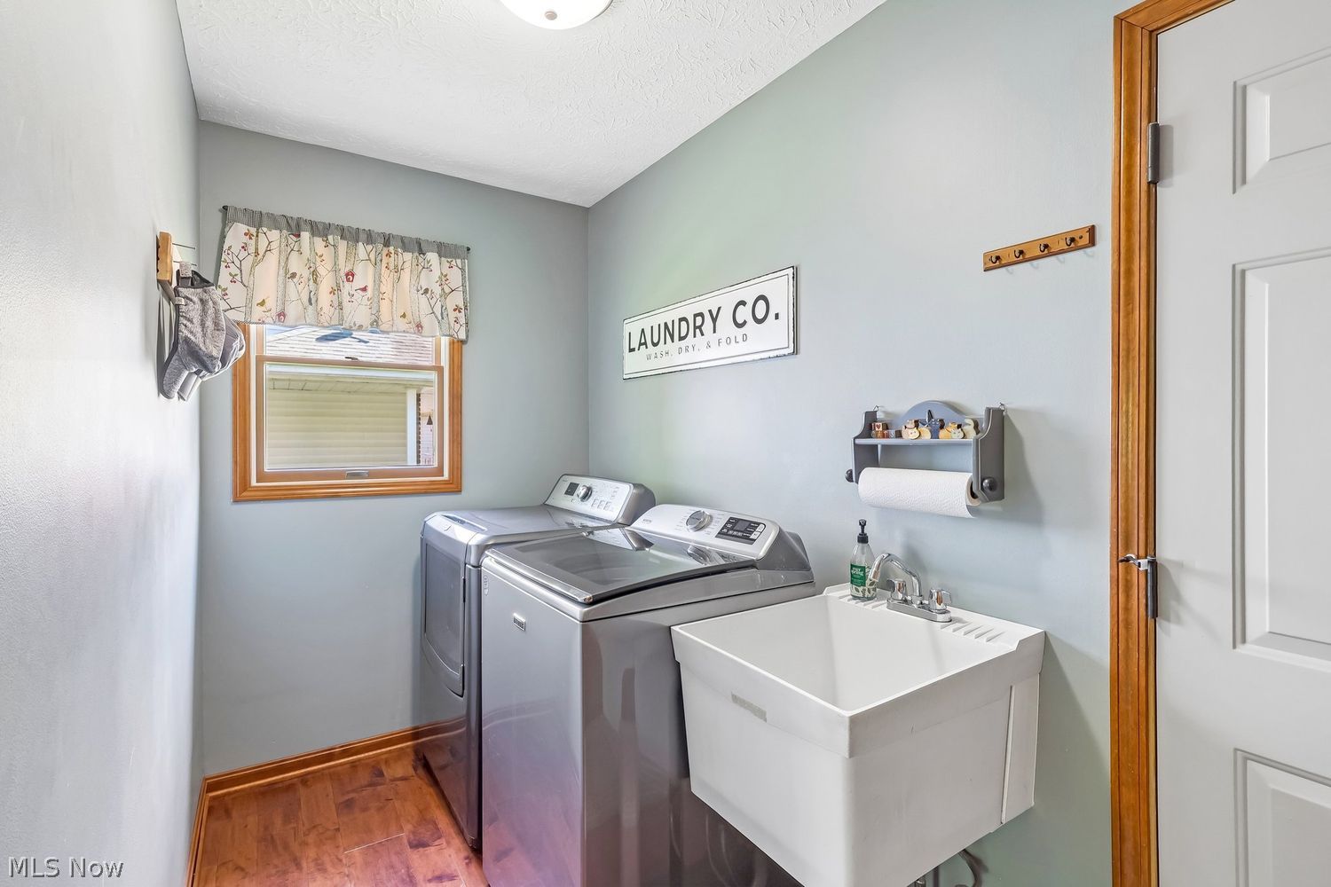 19585 Castletown Drive Strongsville OH 44136