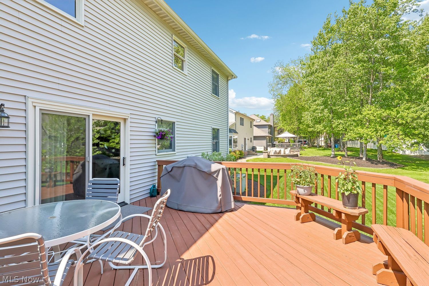 19585 Castletown Drive Strongsville OH 44136