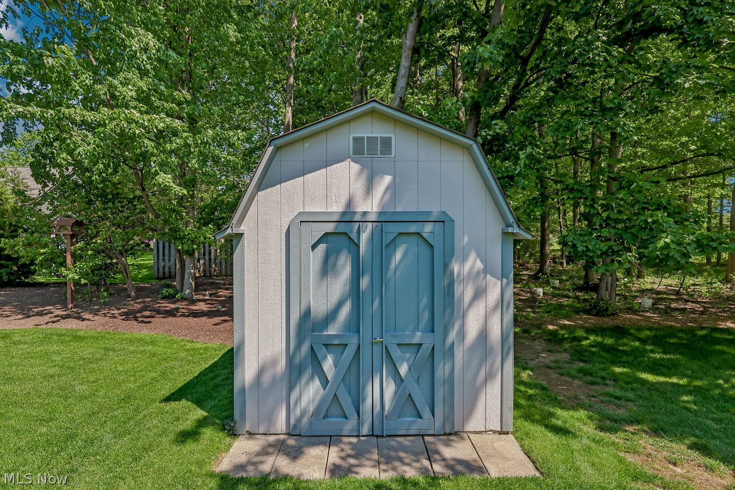 19585 Castletown Drive Strongsville OH 44136