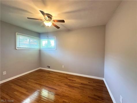 244 Starlight Drive Seven Hills OH 44131