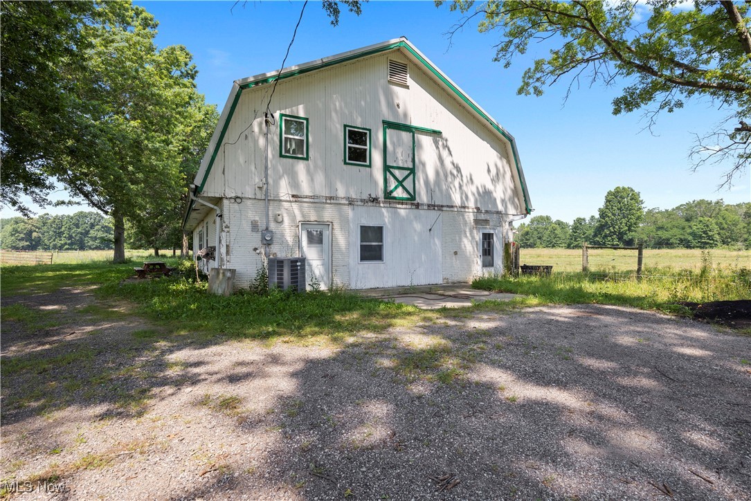 40175 Banks Road Grafton OH 44044