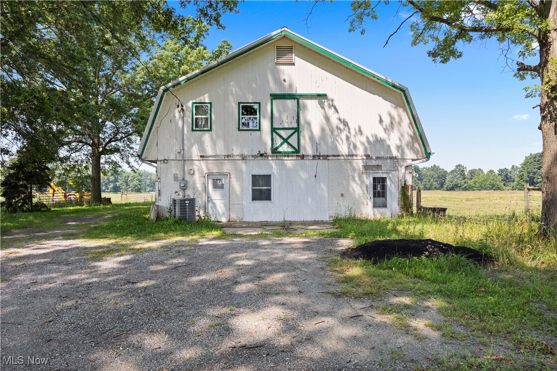 40175 Banks Road Grafton OH 44044
