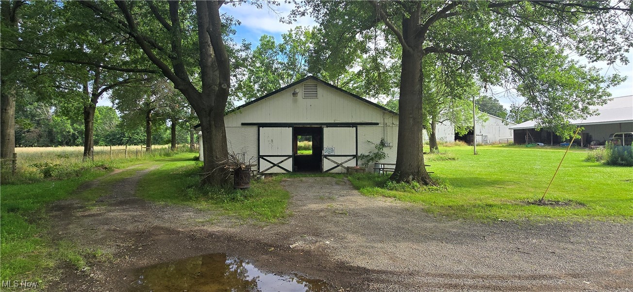 40175 Banks Road Grafton OH 44044