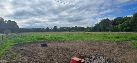 40175 Banks Road Grafton OH 44044