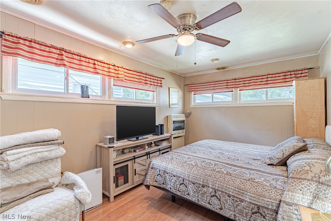 16225 Clearview Avenue Cleveland OH 44128