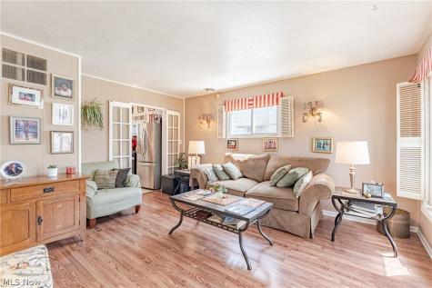 16225 Clearview Avenue Cleveland OH 44128