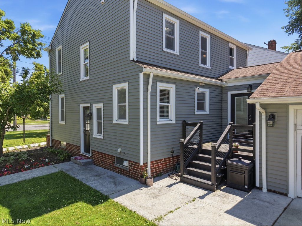 19691 Lake Shore Boulevard Cleveland OH 44119