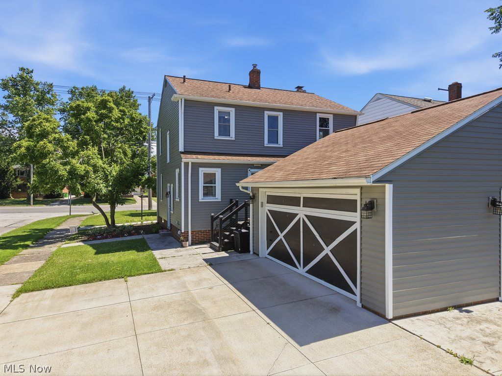 19691 Lake Shore Boulevard Cleveland OH 44119