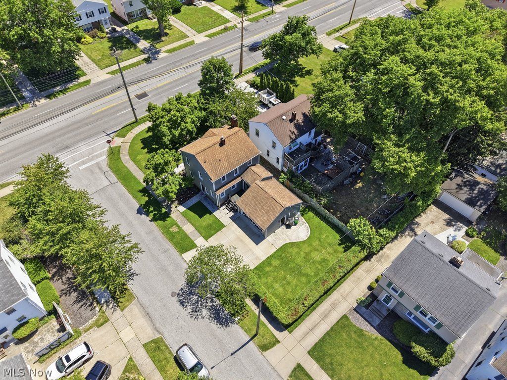 19691 Lake Shore Boulevard Cleveland OH 44119