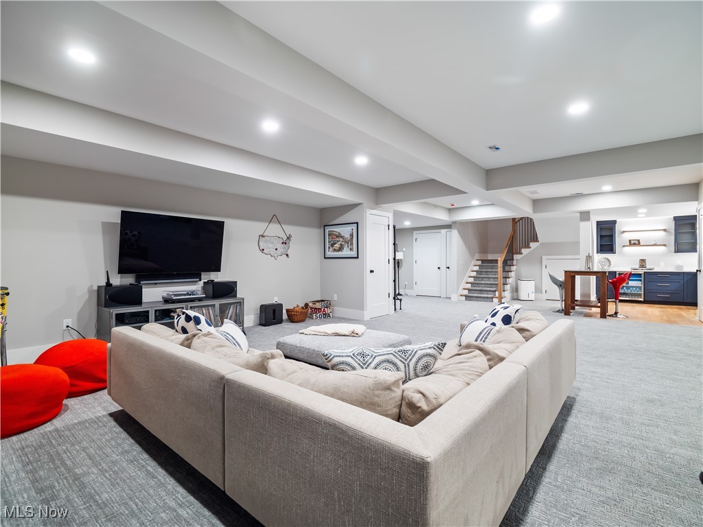 17788 Edgewater Drive Lakewood OH 44107