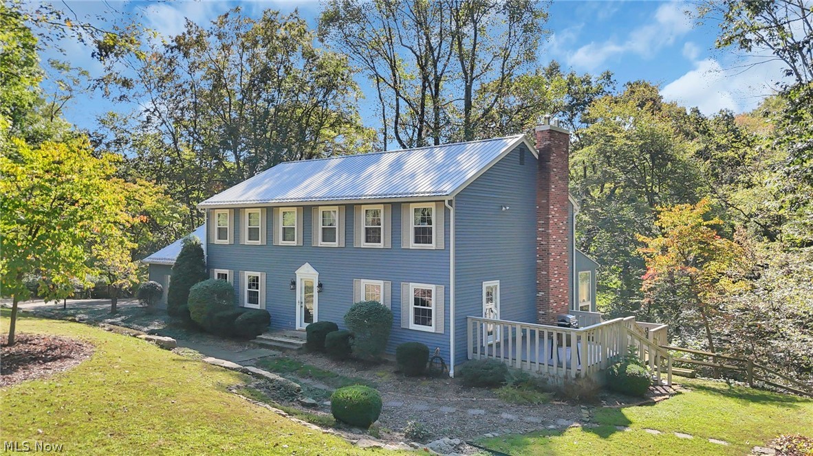 557 Hillsdale Drive Coshocton OH 43812