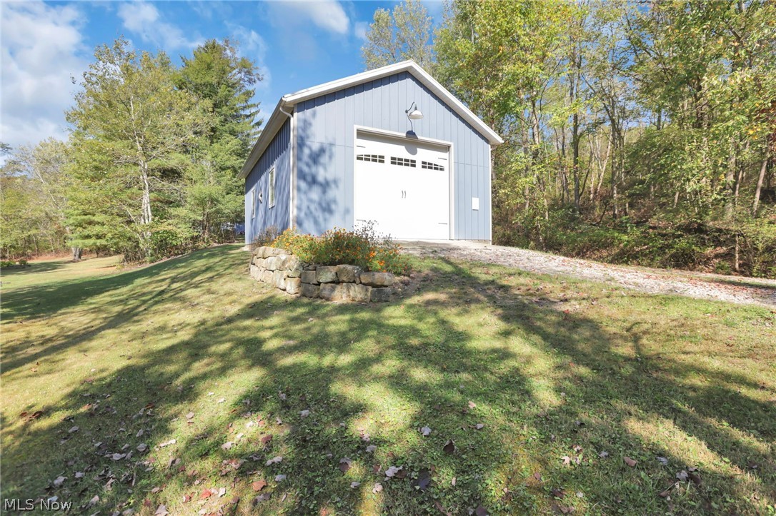 557 Hillsdale Drive Coshocton OH 43812