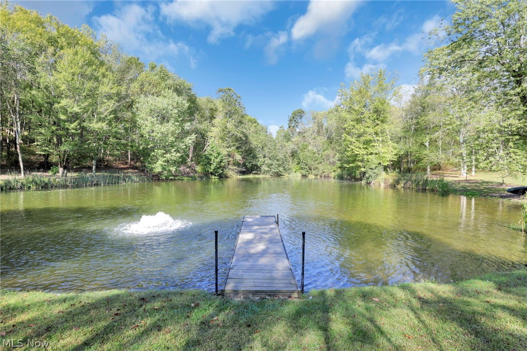 557 Hillsdale Drive Coshocton OH 43812