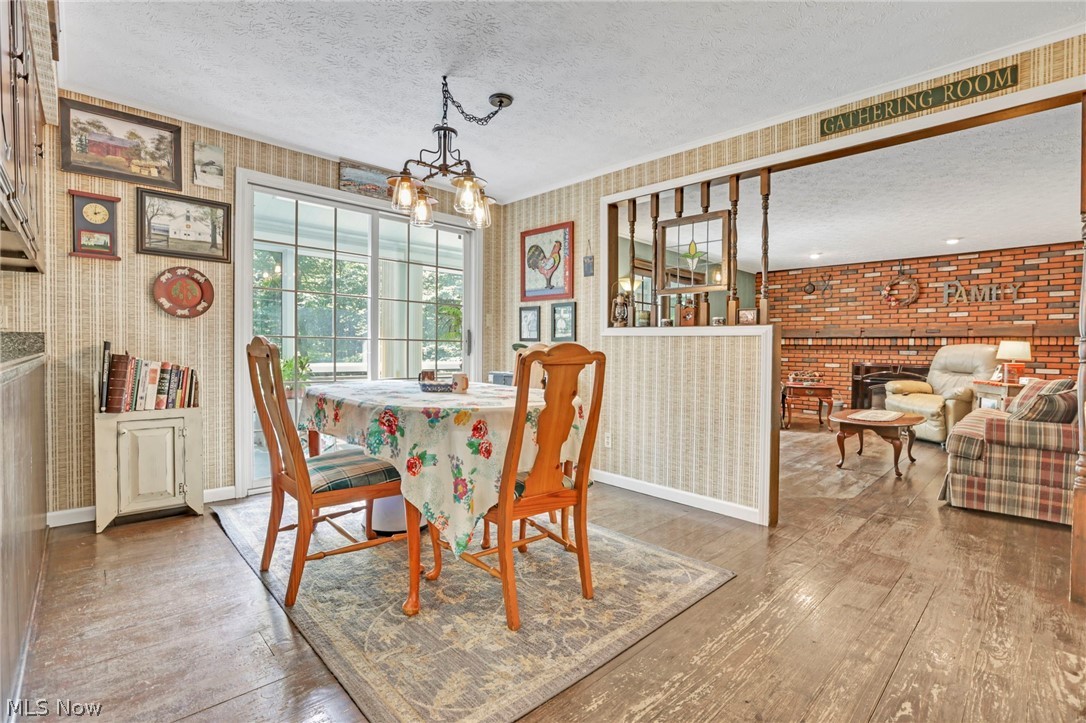 557 Hillsdale Drive Coshocton OH 43812