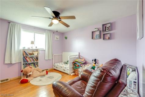 6826 Lynett Drive Parma OH 44129