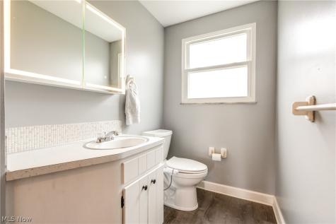 6826 Lynett Drive Parma OH 44129