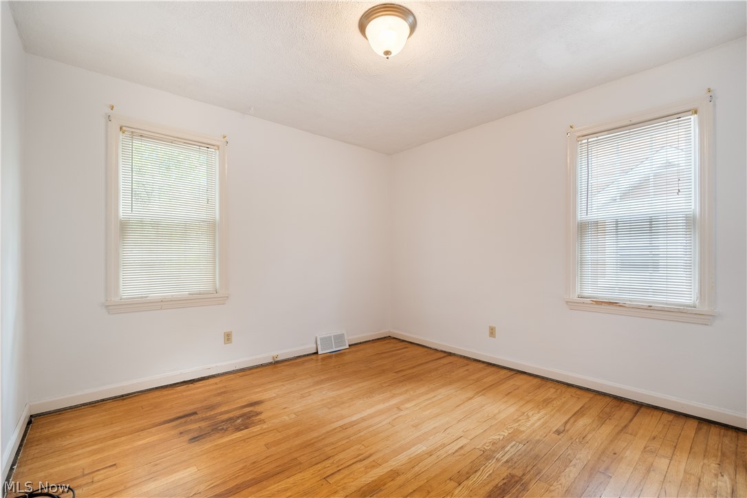 11 Ross Drive Akron OH 44313